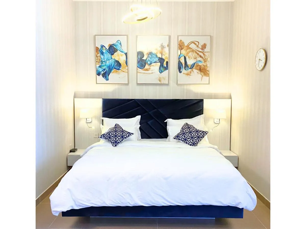 Luxury Studio Apartment - Near Dubai Mall
