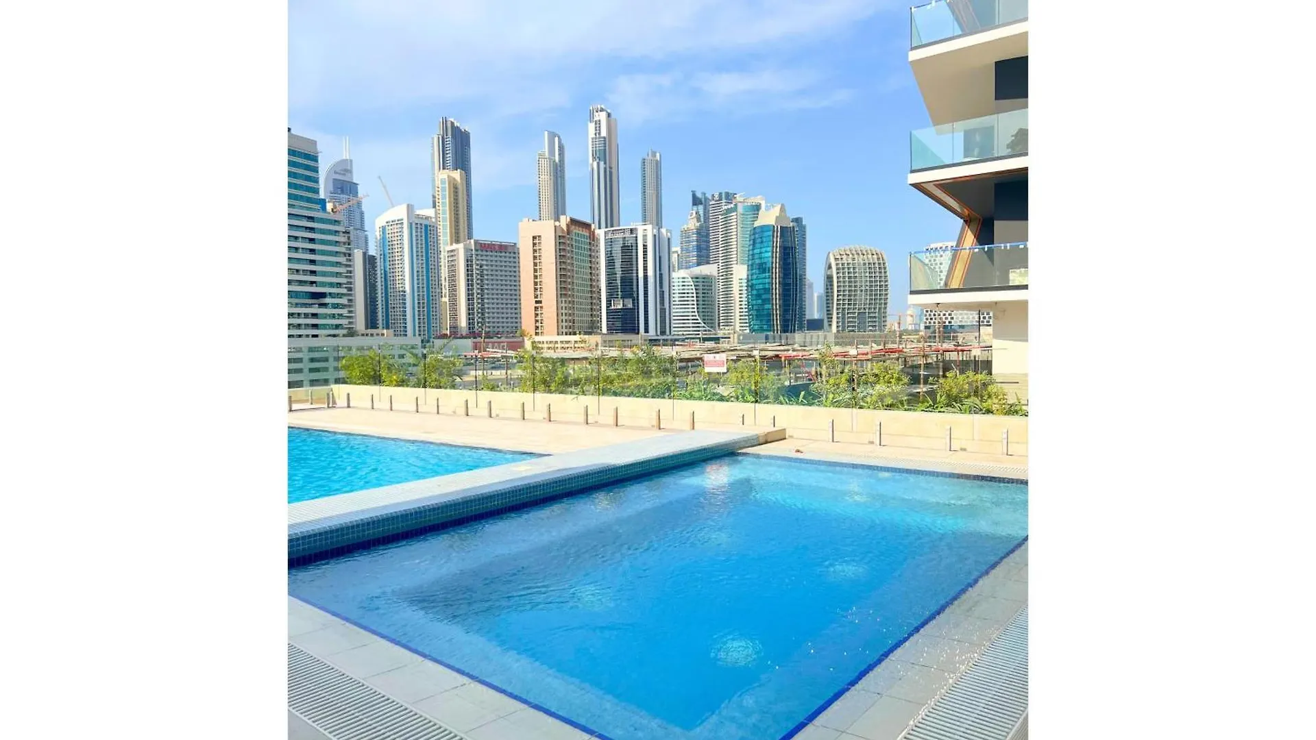 Luxury Studio Apartment - Near Dubai Mall
